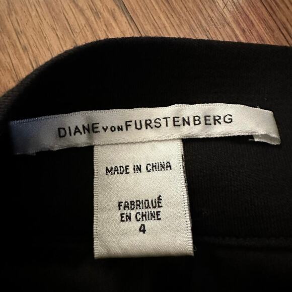 Diane von Furstenberg Blue lined Pencil Skirt size 4 career casual business - Picture 5 of 13